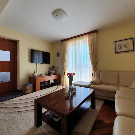 Ana-1 Minute To The Old Apartment